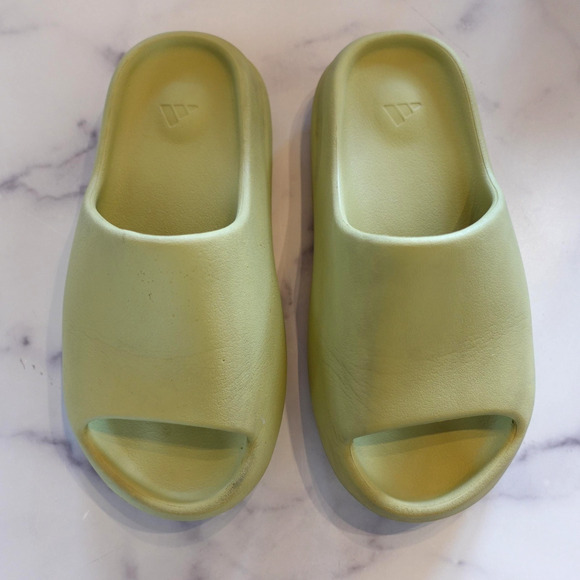 adidas Yeezy Slide Shoes Mens Size 7 Green Foam Slip On Sandals Ridged Outsole - Picture 1 of 7